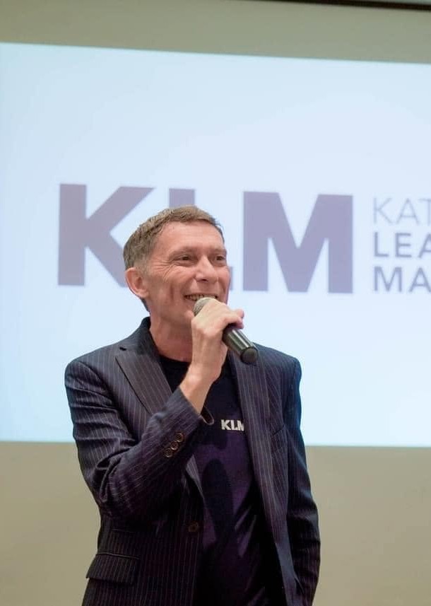 Tony facilitating a Katalyst Leadership Mastery session